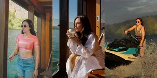 8 Potret Cantik Wulan Guritno Liburan di Danau Toba, Main Jetski hingga Ngopi Santuy di Perahu