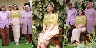 8 Potret Detail Penampilan Via Vallen di Momen Siraman, Cantik Pakai Kain Jumputan dan Rompi Melati - Pancarkan Aura Manten yang Manglingi