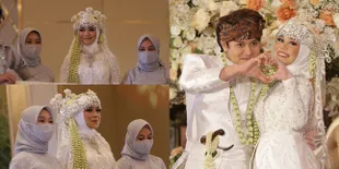 8 Potret Detik-Detik Lesti Menuju Altar Akad Pernikahan, Sumringah Segera Jadi Istri Rizky Billar