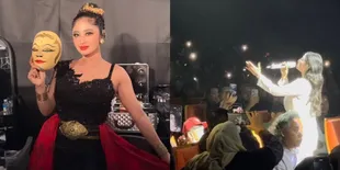 8 Potret Dewi Perssik yang Sukses Gelar Konser di Singapura, Dihadiri Banyak Penonton Bikin Merinding - Menari dengan Topeng di Atas Panggung