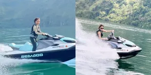 8 Potret Fuji Main Jetski di Danau Toba, Aksinya Keren - Ternyata Jago