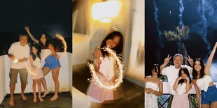 8 Potret Gading Marten Rayakan Tahun Baru 2025 Bareng Gempi di Bali, Bahagia Main Kembang Api - Outfit Gisella Anastasia Jadi Sorotan