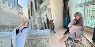 8 Potret Happy Asmara Tampil Berkerudung Saat Jalani Ibadah Umrah