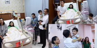 8 Potret Keluarga Jokowi Jenguk Selvi Ananda Lahiran, Aksi Jan Ethes Curi Perhatian