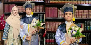 8 Potret Kelulusan Rafly Aziz Anak Mulan Jameela, Tak Terlihat Sosok Ahmad Dhani 