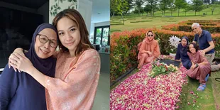 8 Potret Kunjungan Keluarga Mendiang Ashraf ke Indonesia, Kembali Ziarah ke Makam Putra Tercinta - Momen Berpelukan dengan BCL Jadi Sorotan