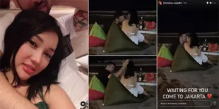 8 Potret Mesra Lucinta Luna Bareng Pacar Bule yang Dipanggil 'Daddy', Ciuman - Gigit Pundak di Tepi Pantai