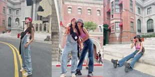 8 Potret Pasangan Sesama Jenis Chika Kinsky dan Yumi Kwandy Liburan Bareng ke Singapura, Pamer Kemesraan Meski Akui Belum Balik Pacaran Lagi