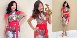 8 Potret Penampilan Fuji An di Tiktok Awards Indonesia 2023 - Senyum Bahagia Menang Nominasi yang Dibacakan oleh Aaliyah Massaid 