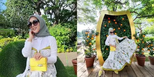 8 Potret Syahrini Pamer Kebahagiaan di Jepang, Langsung Disinggung soal Berat Badan oleh Adik Sendiri - Tampil Fresh Abis Serba Kuning