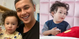 8 Potret Terbaru Shaka Putra Andhika Pratama Makin Ganteng dan Bule Banget, Rambut Keritingnya Bikin Gemas Netizen