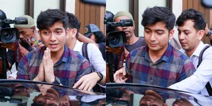 8 Potret Teuku Ryan yang Terima Hadiah Ini dari Ria Ricis di Tengah Kabar Keretakan Rumah Tangga, Pertanda Rujuk?