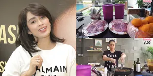 8 Potret Ussy Sulistiawaty yang Masih Sempat Bikin Steak Meski Hamil Besar, Makan Bareng Dengan Duduk di Bawah