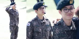 8 Potret Wonwoo SEVENTEEN Jadi Danton di Upacara Kelulusan Pelatihan Militer, Gagah Berseragam - Senyuman Manis Curi Perhatian