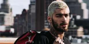 8 Potret Zayn Malik Istiqomah Tampil Keren Meski Sudah Jadi Bapak-Bapak