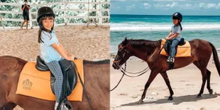 9 Potret Menggemaskan Gempi Putri Gisella Anastasia Naik Kuda di Tepi Pantai, Lucu Banget!