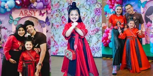 9 Potret Perayaan Ulang Tahun ke-7 Arsy Hermansyah, Cantik Pakai Gaun Ala Putri Negeri Dongeng - Keluarga Kompak Kembaran Baju Hingga Kaus Kaki