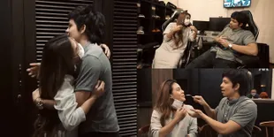 9 Potret Reaksi Atta Halilintar Saat Bertemu Aurel Hermansyah Lagi, Pengin Nangis - Teriak Jadi Nikah