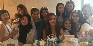 9 Selebriti Ini Adakan Baby Shower Untuk Bayinya, Siapa Saja?