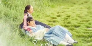 Ada Junho 2PM! Simak Beberapa Still Cuts Para Pemain Drakor Sageuk 'THE RED SLEEVE'