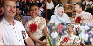 Agnez Mo Kenakan Kebaya Berdada Terbuka di Hari Perdamaian