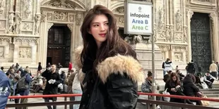 Akrab, Han So Hee Berbagi Snack dengan Barbara Palvin & Dylan Sprouse