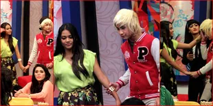 Aksi Sebal Tapi Mesra Aurel - Teuku Rassya di Depan TV