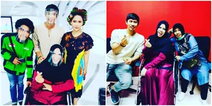 Alami Kecelakaan, Potret Rohimah Pakai Kursi Roda Tampil di Acara Televisi - Pacar Berondongnya Setia Mendampingi