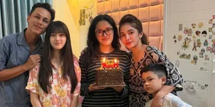 Andhika Pratama Kenang Masa Kecil Ara Anak Ussy Sulistiawaty, Kini Usia Sudah 20 Tahun
