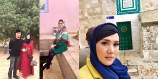 Aneka Gaya Hijab Mulan Jameela Kala di Yordania, Dipuji & Dicaci