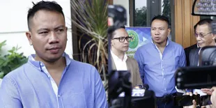 Angel Lelga Absen, Vicky Prasetyo Hadir di Sidang Cerai Lanjutan