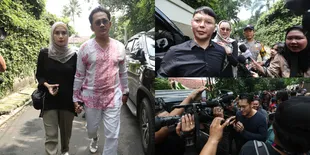 FOTO: Ashraf Sinclair Meninggal Dunia, Sederet Artis Mulai dari Rossa - Daniel Mananta Sudah Tiba di Rumah Duka