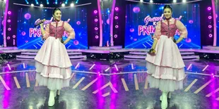 Awet Muda, Ini Potret Penampilan Fitri Carlina yang Disebut Bak Boneka - Bikin Terkesima