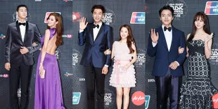 Bak Raja & Ratu, Siapa Couple Red Carpet MAMA 2015 Paling Serasi?