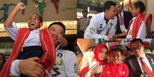 Beginilah Potret Kedekatan Joni Dengan Menpora, Bak Ayah dan Anak