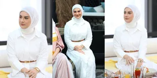 Berat Badan Naik Hingga 30 Kilo Pasca Melahirkan, 10 Potret Irish Bella Akui Sempat Tak Percaya Diri - Lakukan Berbagai Cara untuk Kembalikan Penampilan