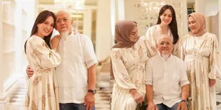 Berbeda Keyakinan, Foto Shandy Aulia Ikut Buka Bersama Keluarga - Kompak dengan Dua Kakaknya yang Berhijab