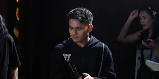 Biasa Sopan, Rey Bong Belajar Berkata Kasar Demi Perankan Karakter Ido di 'NOBODY LOVES KAY'