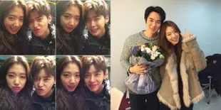 Bikin Iri Banget, Ini Foto-Foto Park Shin Hye Bareng Teman Pria