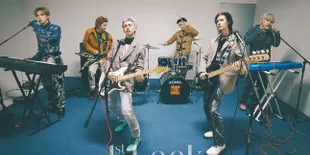 Boy Band JYP Entertainment Xdinary Heroes Tampil Menawan Dalam Pictorial Majalah 1st look!