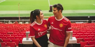 Bucin Parah ke Suami, 9 Potret Romantis Via Vallen dan Chevra Yolandi Usai Nikah - Bikin Baper Netizen