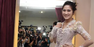 Cantiknya Baju Pernikahan Alyssa Soebandono