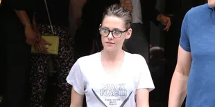Cantiknya Kristen Stewart Saat Tersenyum Seperti Ini
