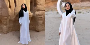 Potret Cantiknya Ririn Ekawati Berpose Tampil dengan Hijab dan Gamis Simpel