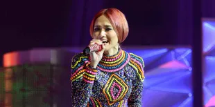 Cara Unik Mulan Jameela Usir Stres Yang Mendera