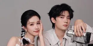 Chemistry Zhou Yiran dan Chen Duling di Drama China ASHES TO CROWN Bikin Gemas 