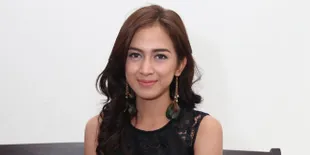 Congrats, Ini Potret Bahagia Nina Zatulini Saat Dilamar Kekasih