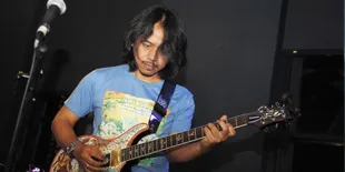 Demi Album, Dewa Budjana Terbang ke Amerika