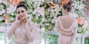 Deretan Foto Detail Dress Aurel Hermansyah Usai Prosesi Siraman, Bergaya Backless Pamer Body Langsing!