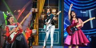 Deretan Foto Rara LIDA Beraksi dengan Gitar, Energik dan Cantik Banget!